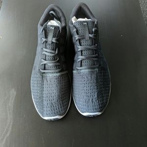 [UA] Black Slingflex Tennis Shoes NWOT